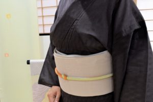 明石縮　夏帯　月に雁