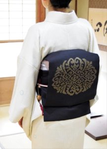 飛び柄小紋　白練り　名古屋帯　華文　夢訪庵