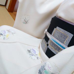 単衣 飛び柄小紋　雪輪　夏秋草花　夏帯　段絽　市松