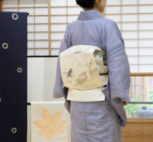 小千谷縮 　矢羽縞　夏帯　鳥獣戯画