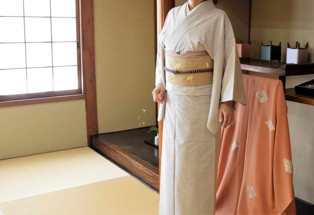 リング大島紬　蚊絣　季節の織り帯　クリキュラ帯　刺繍帯　銀杏　イチョウ
