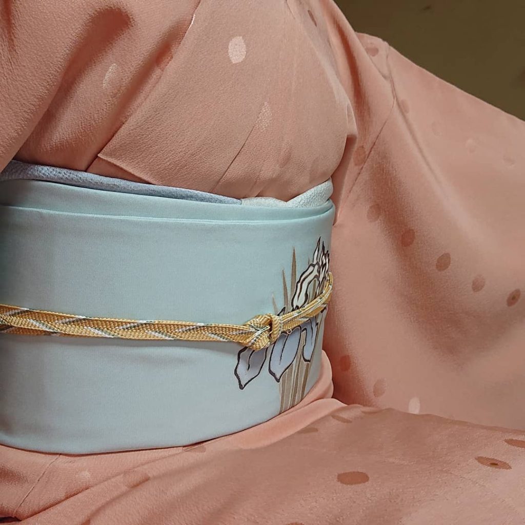小紋　箔水玉　塩瀬の染帯　染の名古屋帯　季節の染帯　杜若　卯月の着物