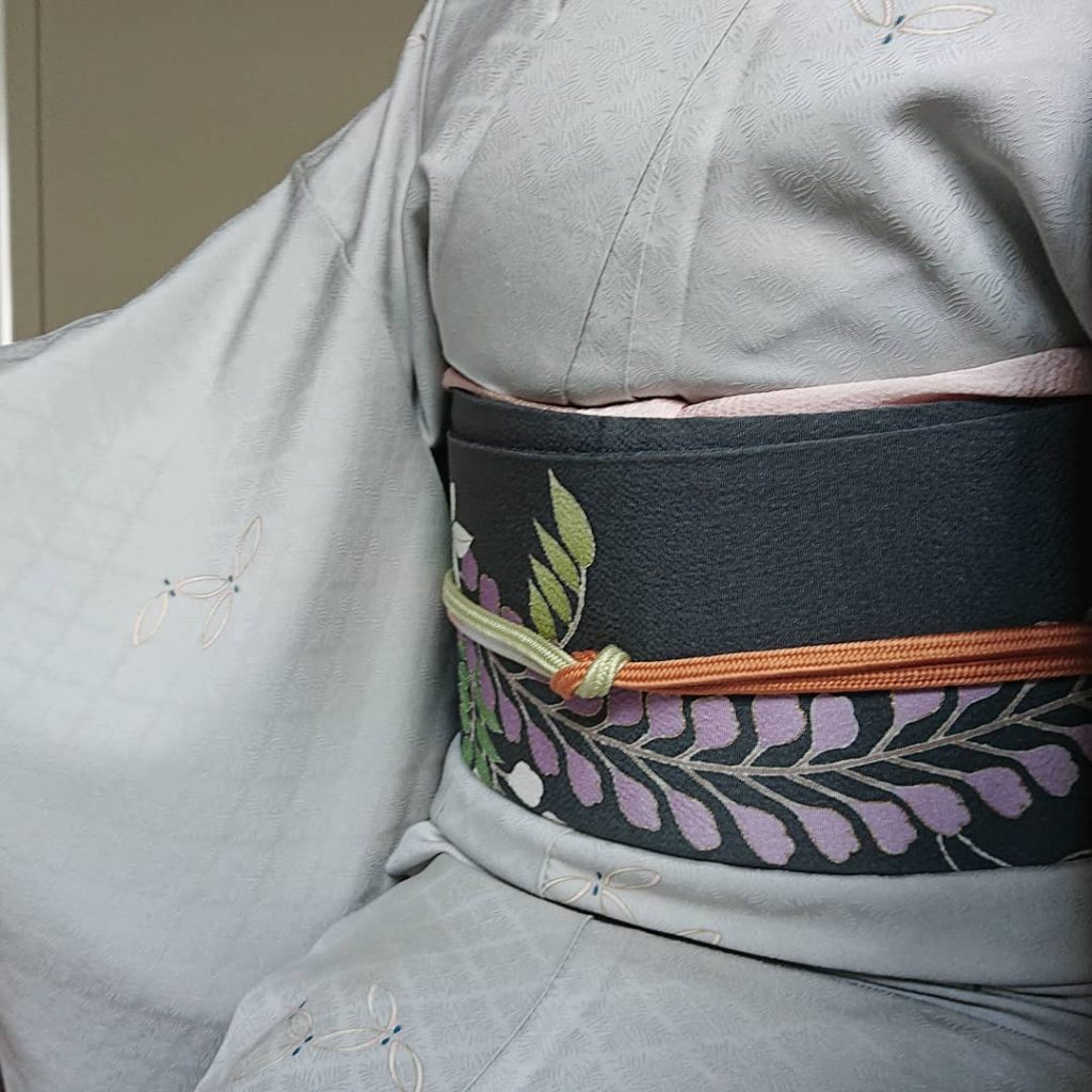 小紋　花七宝　塩瀬の染帯　季節の染帯　藤　卯月の着物