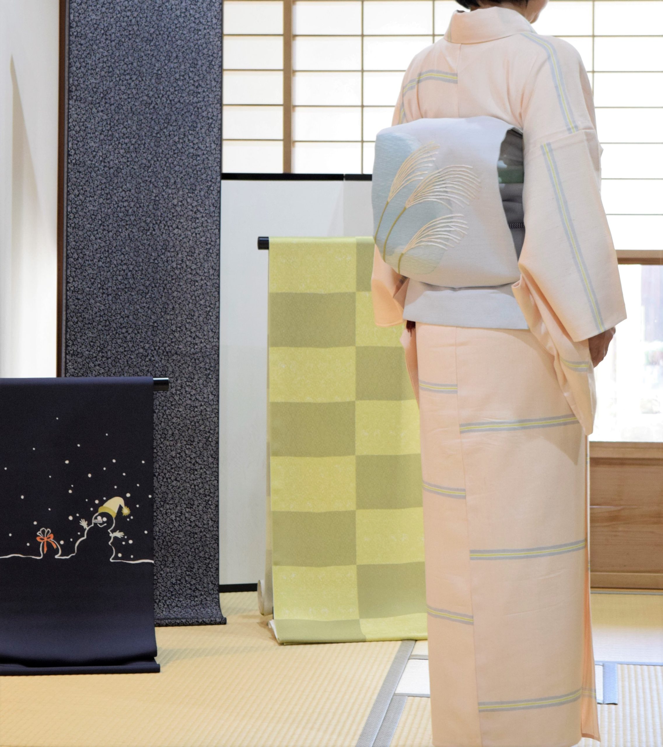 単衣 染め紬 横縞 織の九寸名古屋帯 草木染め 刺繍 夢訪庵 手織 芒 今小路 あま宮 神無月のキモノ