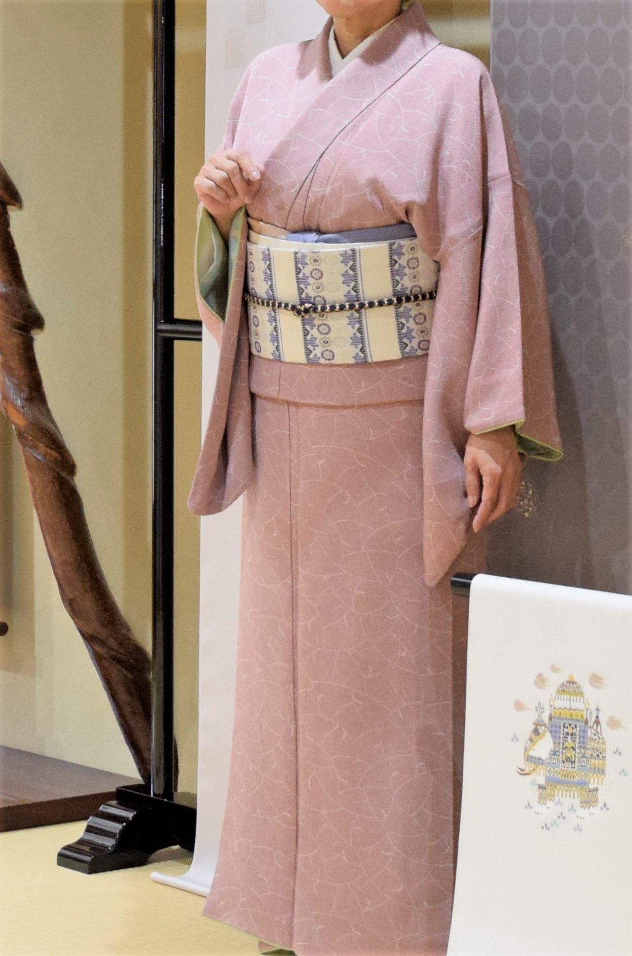 小紋 全体柄小紋 縮緬地 芽柳 織の九寸名古屋帯 洛風林 苺間道 今小路 あま宮 霜月のキモノ