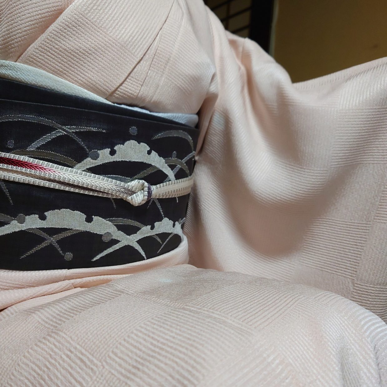 小紋　絞り　飛び柄小紋　ほたる絞り　織の九寸名古屋帯　手織　草木染め　夢訪庵　モール　雪輪露芝　今小路 あま宮　師走のキモノ