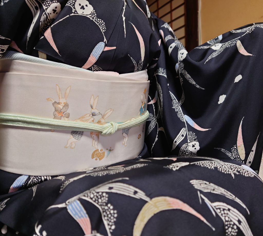 染紬　雪持ち柳　真糊　伊勢型小紋　塩瀬の染帯　うさぎと宝袋　今小路 あま宮　睦月のキモノ　えべっさんの着物　お手伝いキモノ