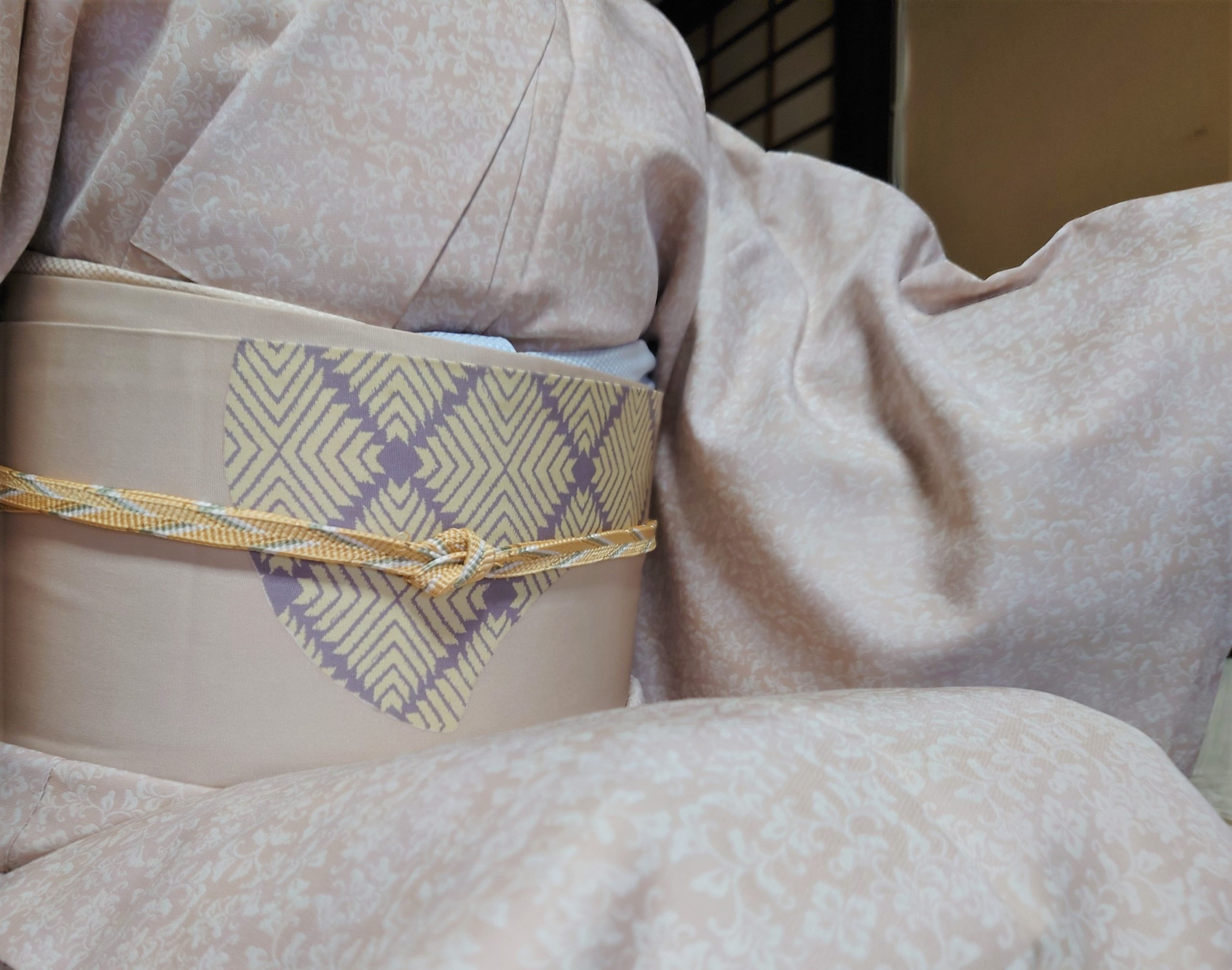 お召 西陣御召 小葵文 1つ紋 色無地代わり 塩瀬の染帯 分銅 今小路 あま宮 弥生のキモノ