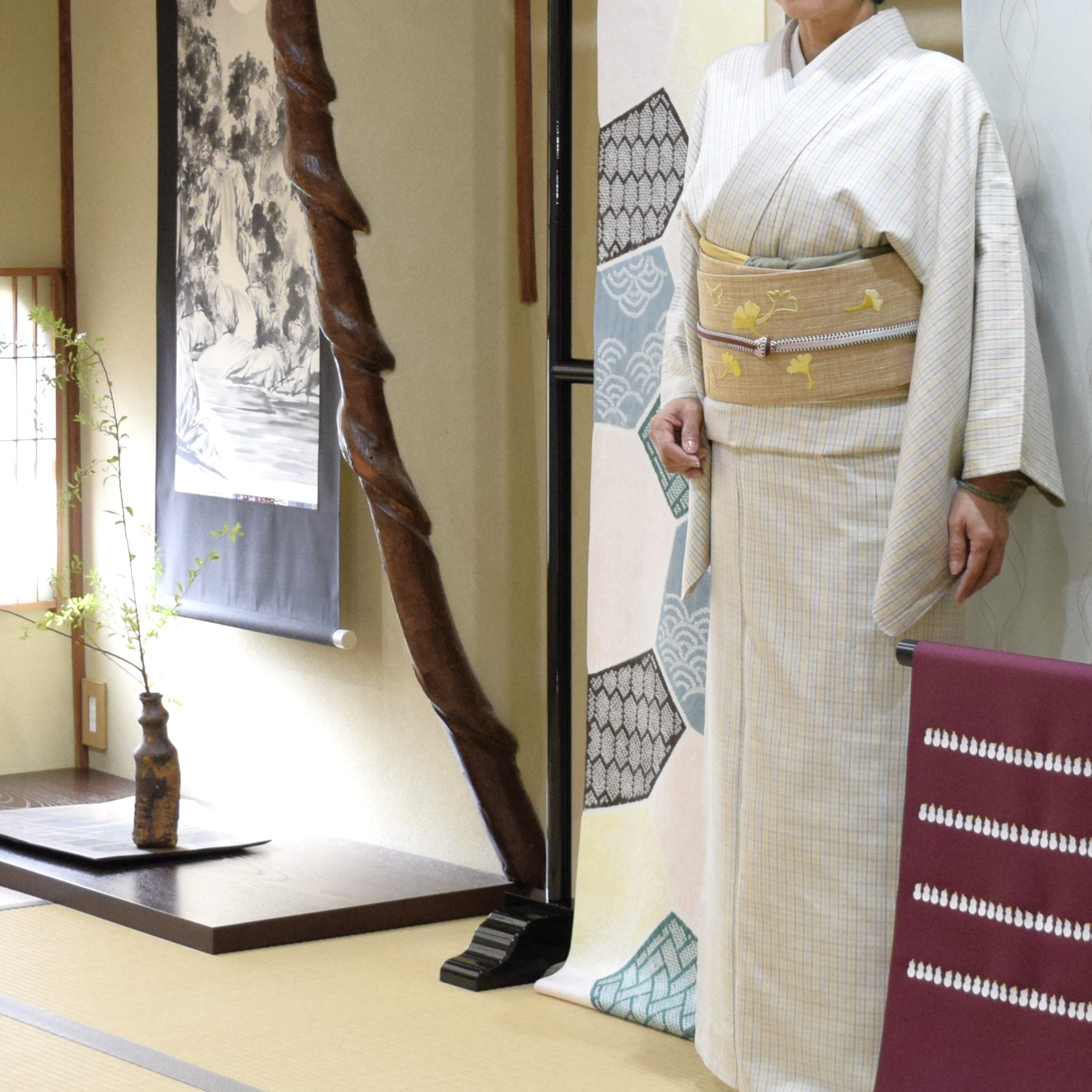 地機 真綿紬 多色縞格子 帯 クリキュラ 織の九寸名古屋帯 草木染め 手織り 刺繡 夢訪庵 銀杏 今小路 あま宮 霜月のキモノ