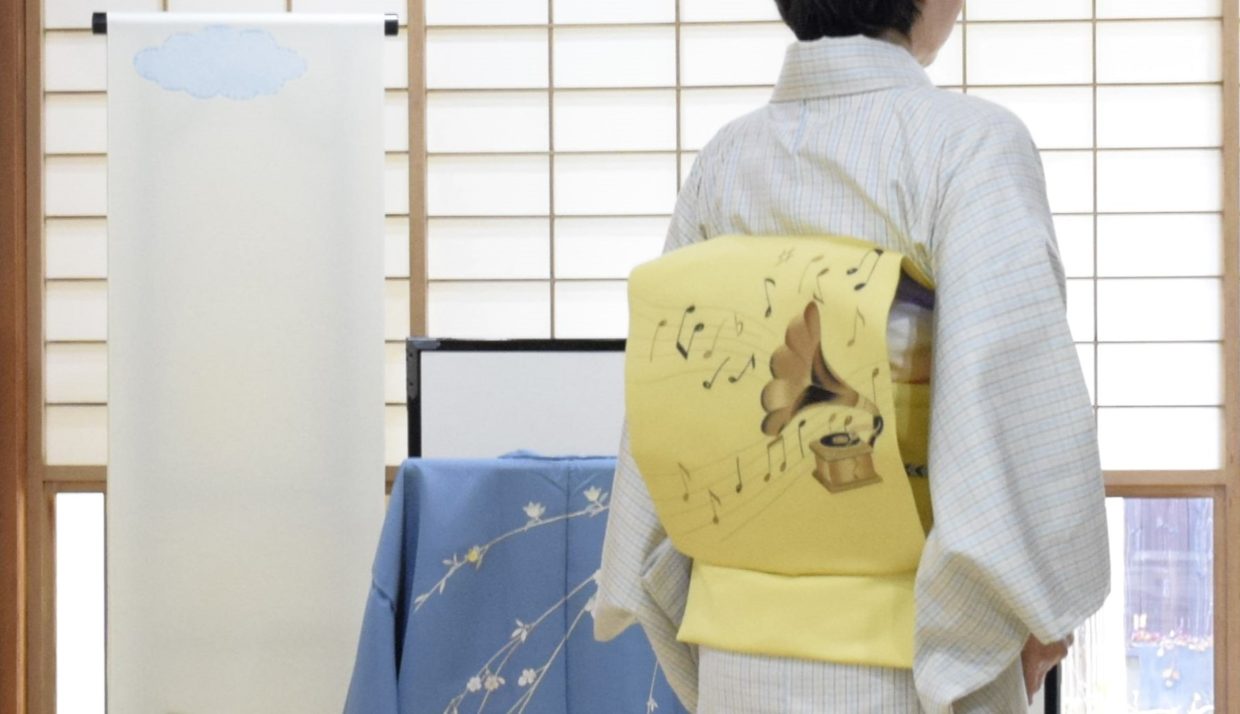 真綿紬　地機　多色縞格子　塩瀬の染帯　蓄音機　今小路 あま宮　師走のキモノ