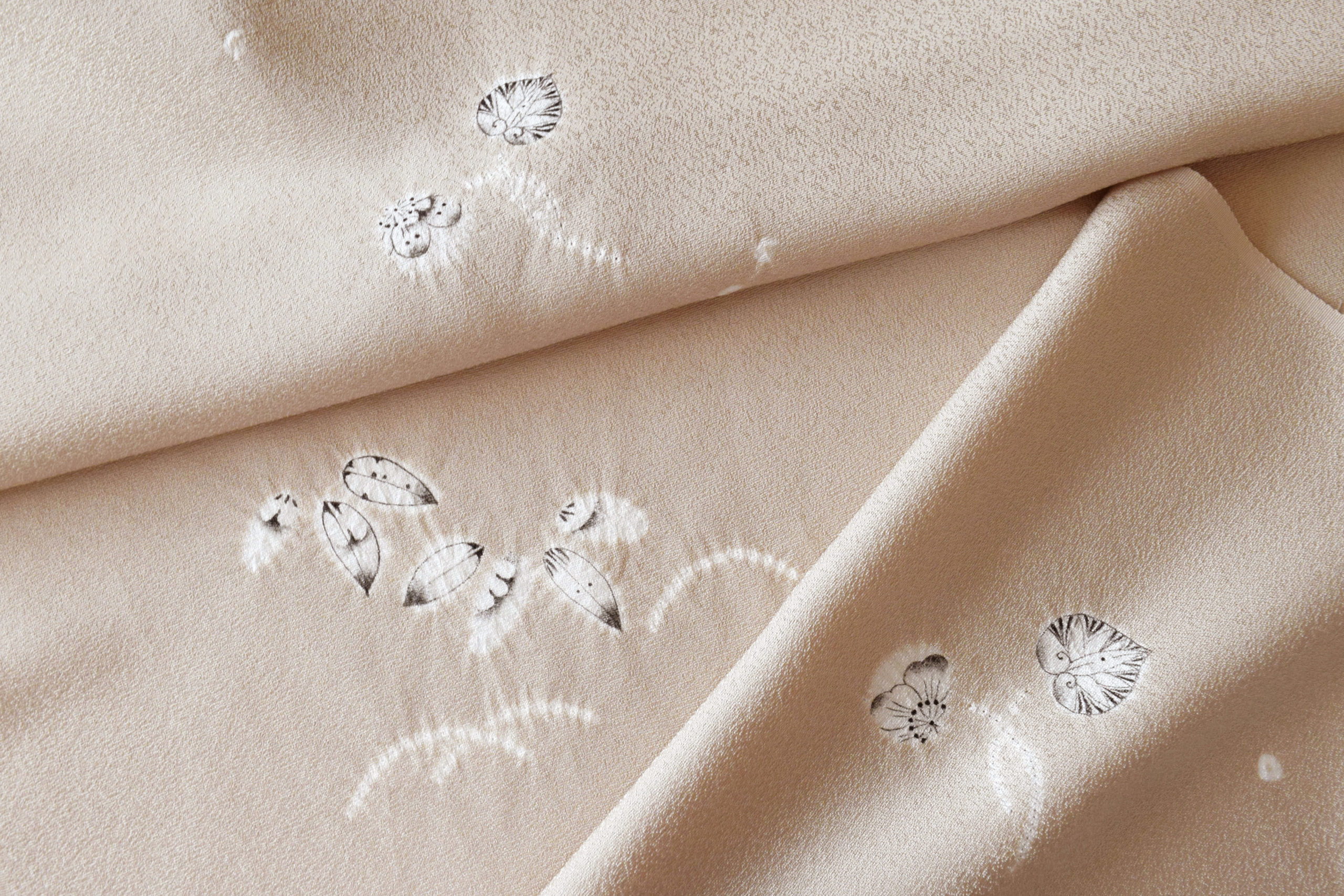 附下小紋 辻が花 今小路 あま宮 手描き 絞り 二葉葵笹