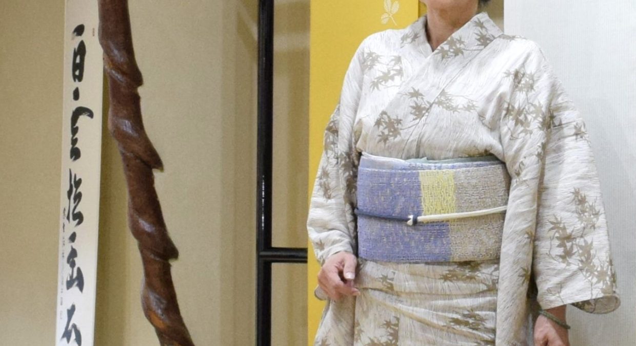 エジプト綿麻　真糊　伊勢型小紋　よろけ縞に楓　夏帯　ザックリ八寸　織り分け　今小路 あま宮　葉月のキモノ