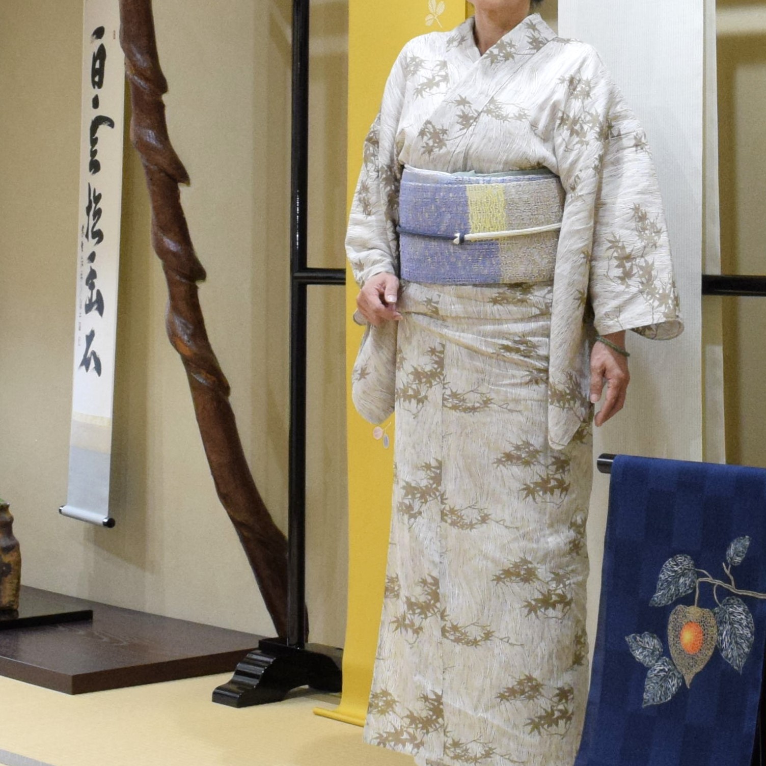 エジプト綿麻 真糊 伊勢型小紋 よろけ縞に楓 夏帯 ザックリ八寸 織り分け 今小路 あま宮 葉月のキモノ