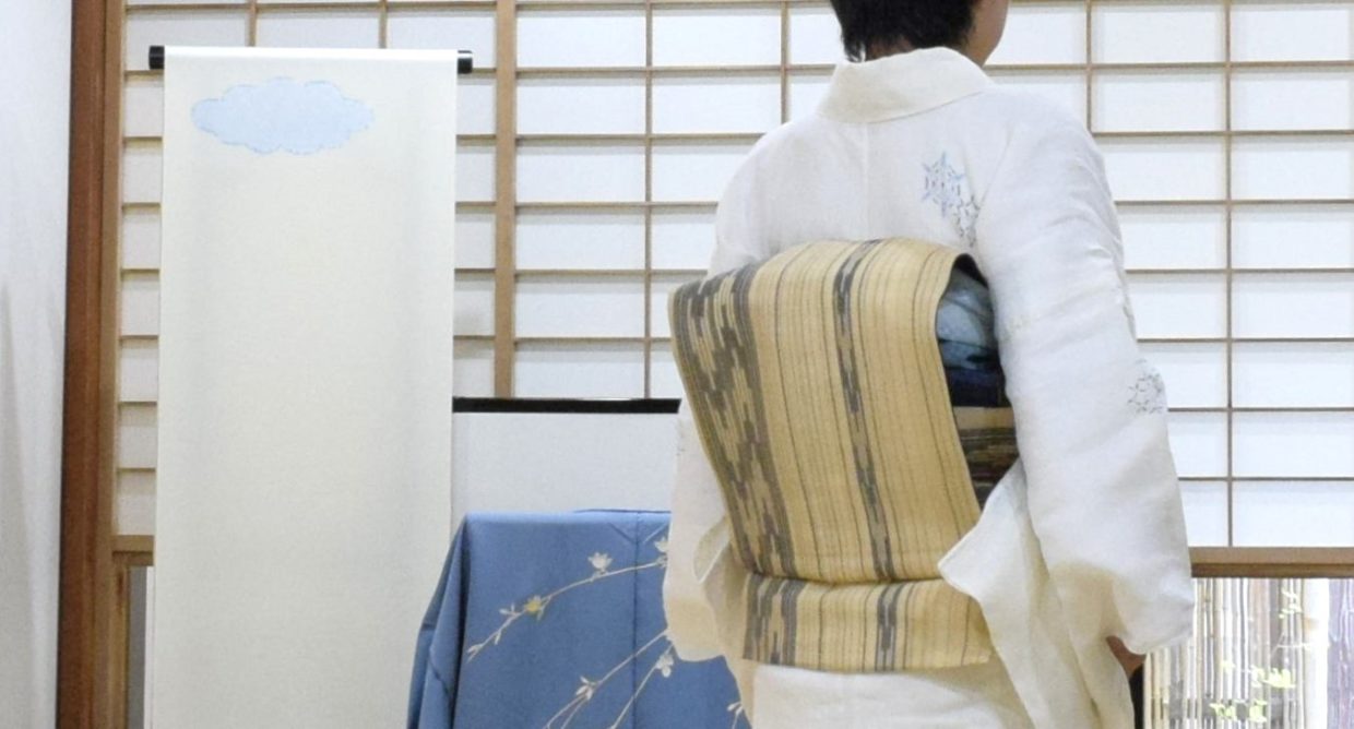 越後上布　重要無形文化財　飛び絣　雪花　自然布　織の九寸名古屋帯　芭蕉布　琴柱　今小路 あま宮　葉月のキモノ