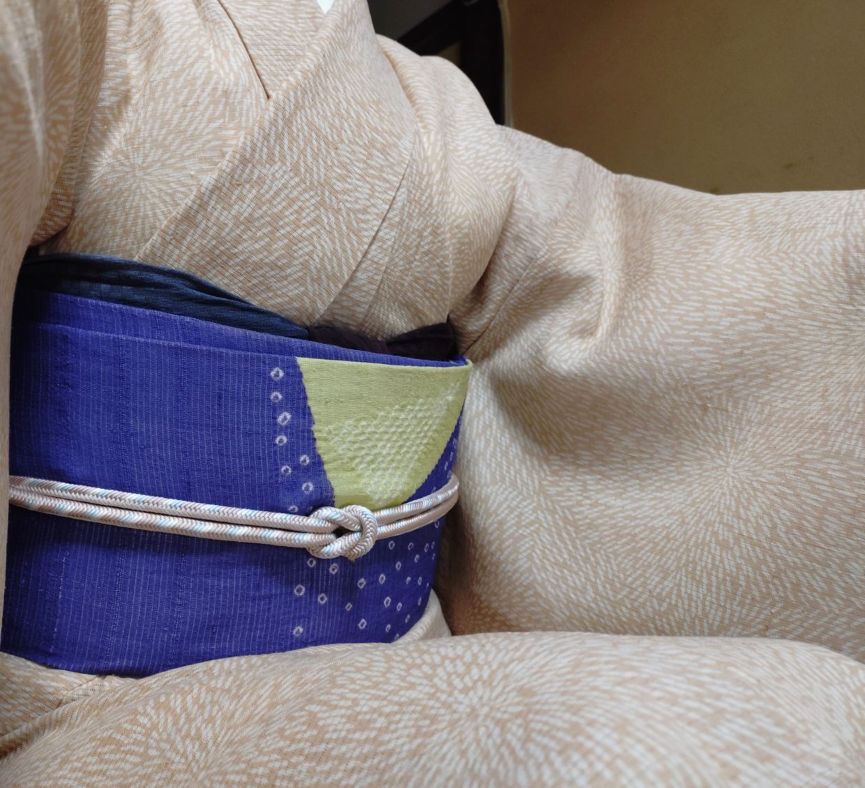 絽紬　小紋　真糊　伊勢型小紋　むじな菊　夏帯　絞り　きりばみ　室町パトロール　長月のキモノ