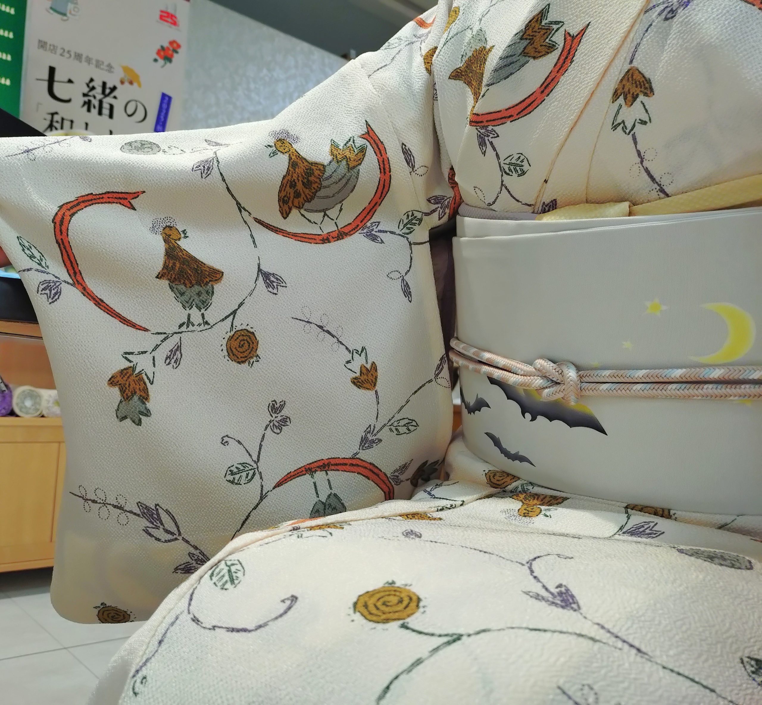 単衣 小紋 鬼シボ縮緬 欧風更紗 真糊 伊勢型小紋 塩瀬の染帯 季節の染帯 染の九寸名古屋帯 ハロウィーン クッキーモンスター 今小路 あま宮 神無月のキモノ 店外催事のキモノ