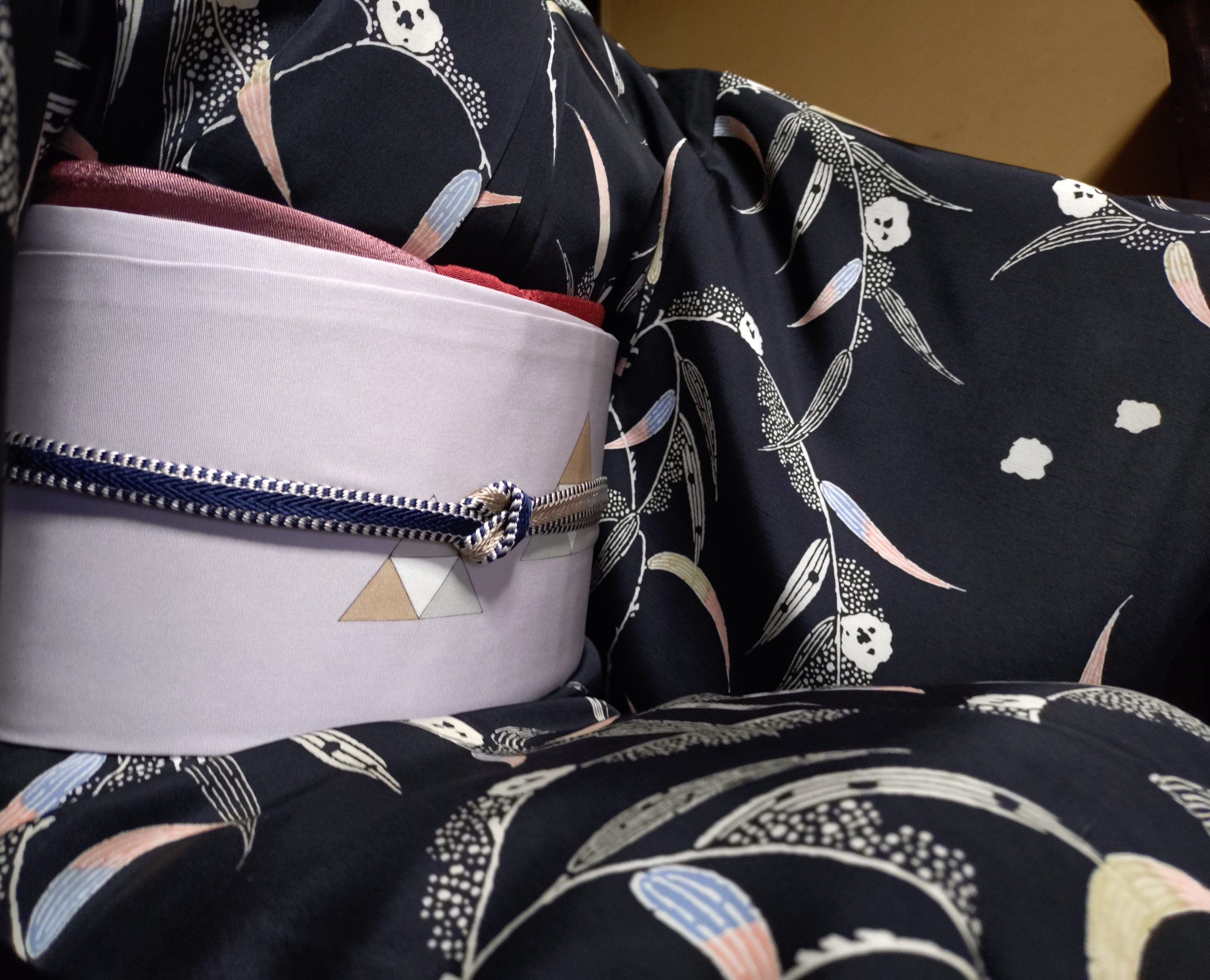 小紋 別染め通し裏 雪持ち柳 真糊 伊勢型小紋 染の九寸名古屋帯 塩瀬の染帯 干支 巳 今小路 あま宮 師走のキモノ