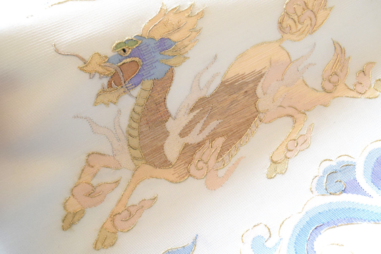 織の九寸名古屋帯　手織り　草木染め　すくい　刺繍　夢訪庵　今小路 あま宮　今小路 あま宮 別誂え　麒麟　京都