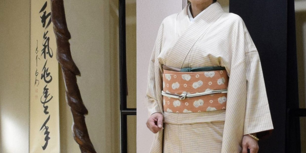 士乎路紬　小格子　草木染　染の九寸名古屋帯　広瀬佐与子作　絞りとカチン　今小路 あま宮　京都　睦月のキモノ
