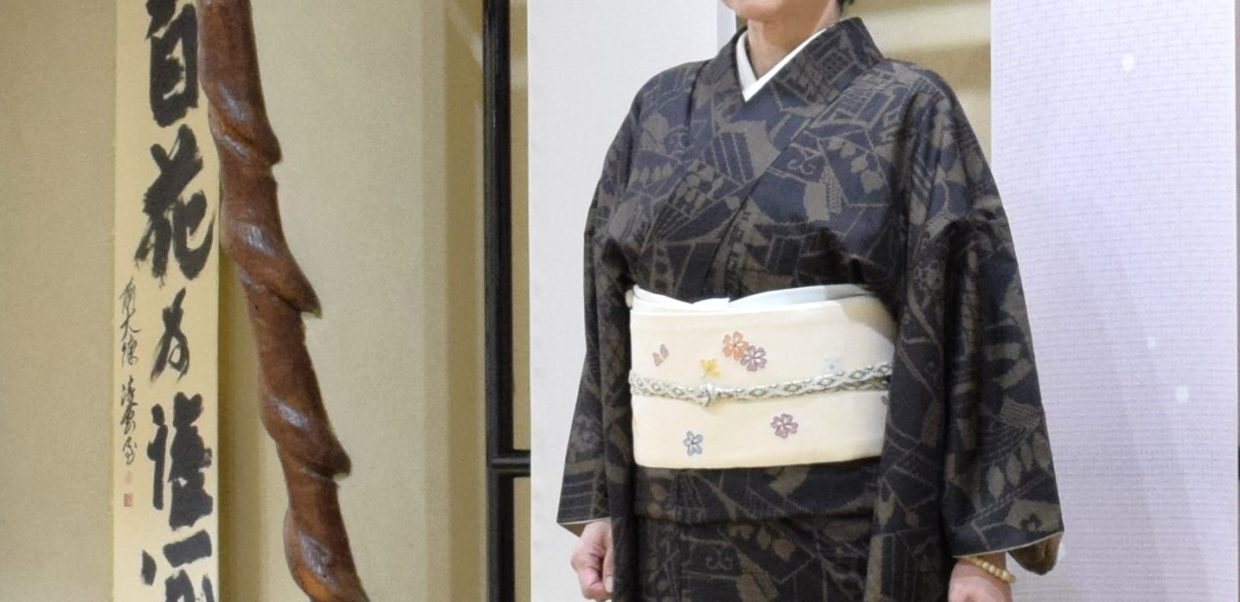泥大島　絵絣　古都　織の九寸名古屋帯　手織り　夢訪庵　刺繡　草木染め　今小路 あま宮　弥生のキモノ　京都