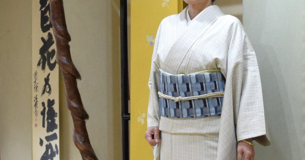 地機　真綿紬　多色縞格子　手紡木綿八寸　出西織　藍　今小路 あま宮　弥生のキモノ