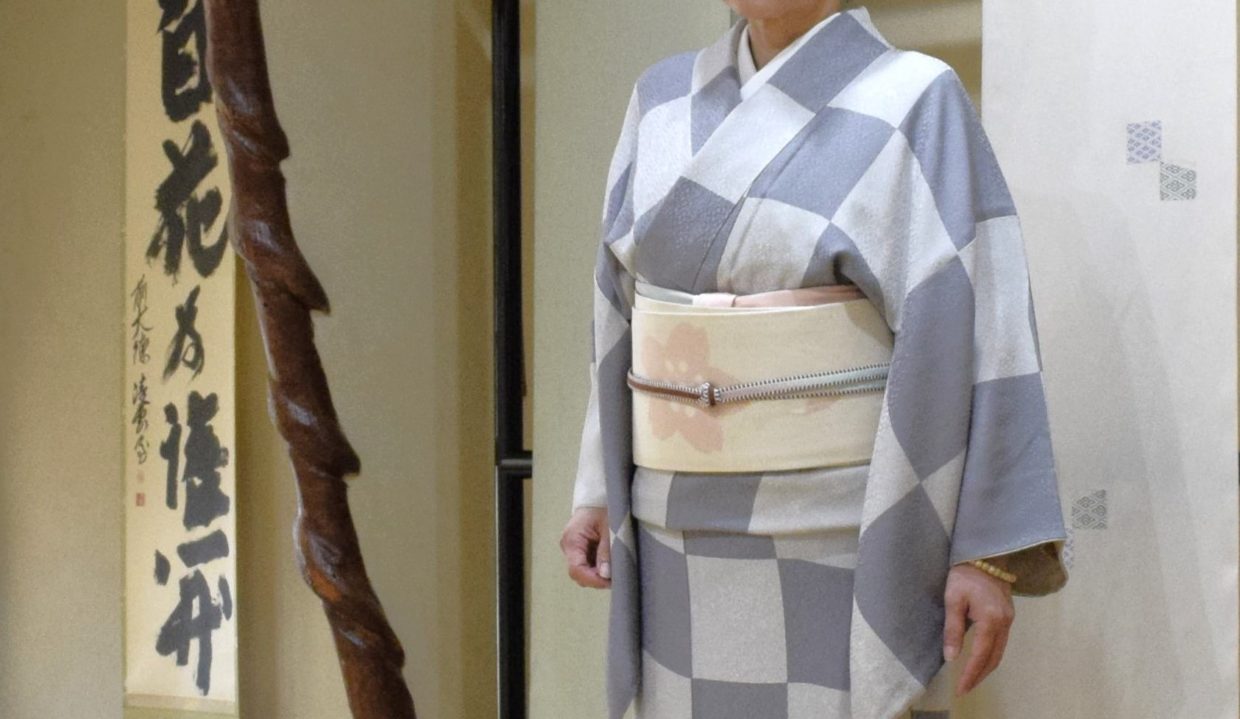 小紋　二釜市松　鳳凰丸文　綸子　染の名古屋帯　季節の染帯　絞り　桜　今小路 あま宮　弥生のキモノ　京都