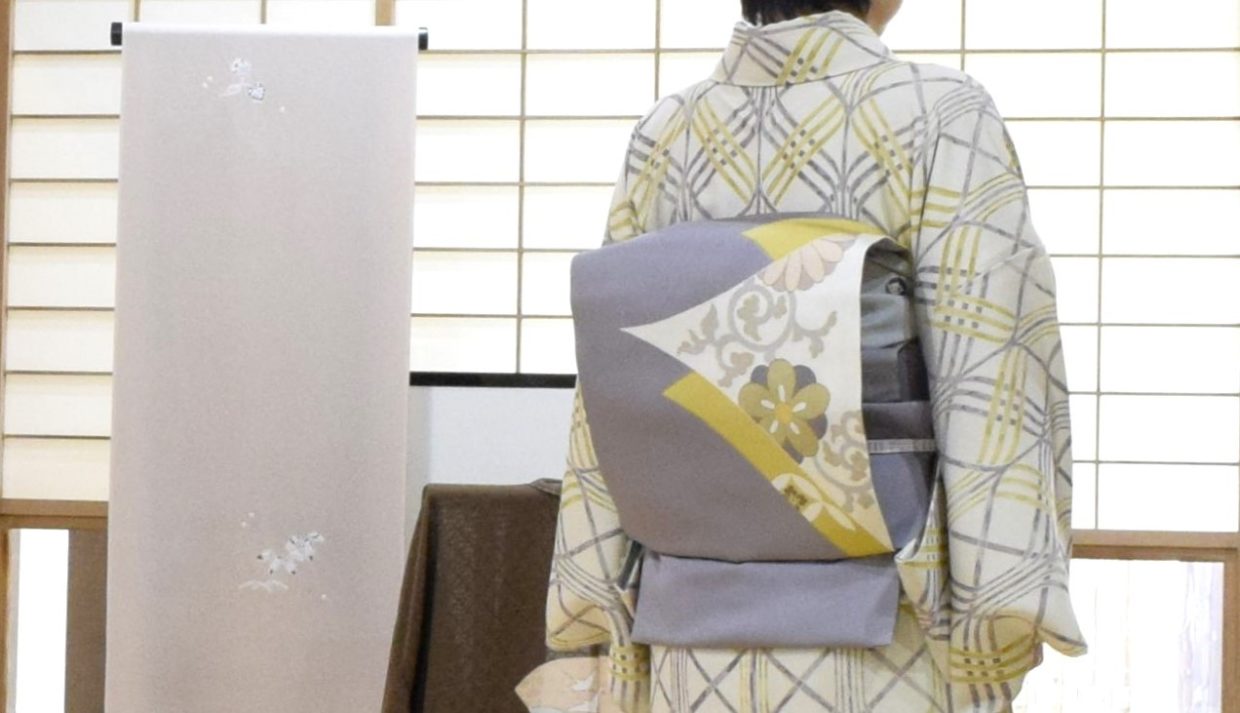 小紋　変わり立枠　塩瀬の染帯　覗き唐花　今小路 あま宮　弥生のキモノ　京都